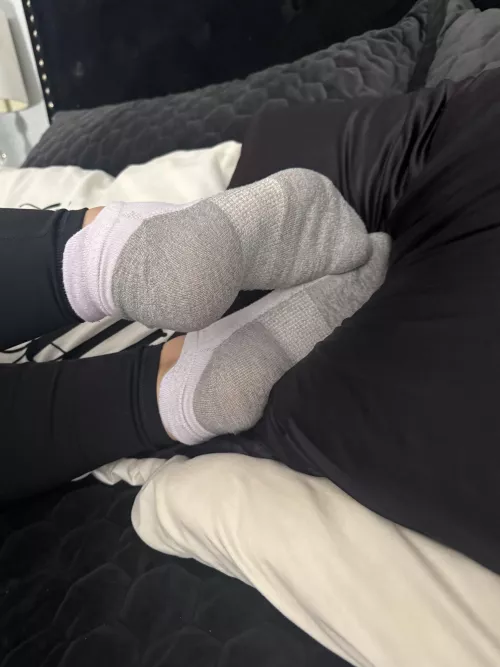 These socks need some cum on them 