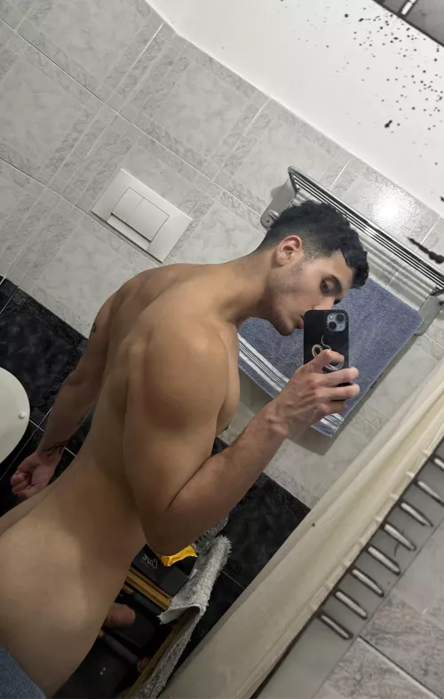 Time to get a shower 🧼 