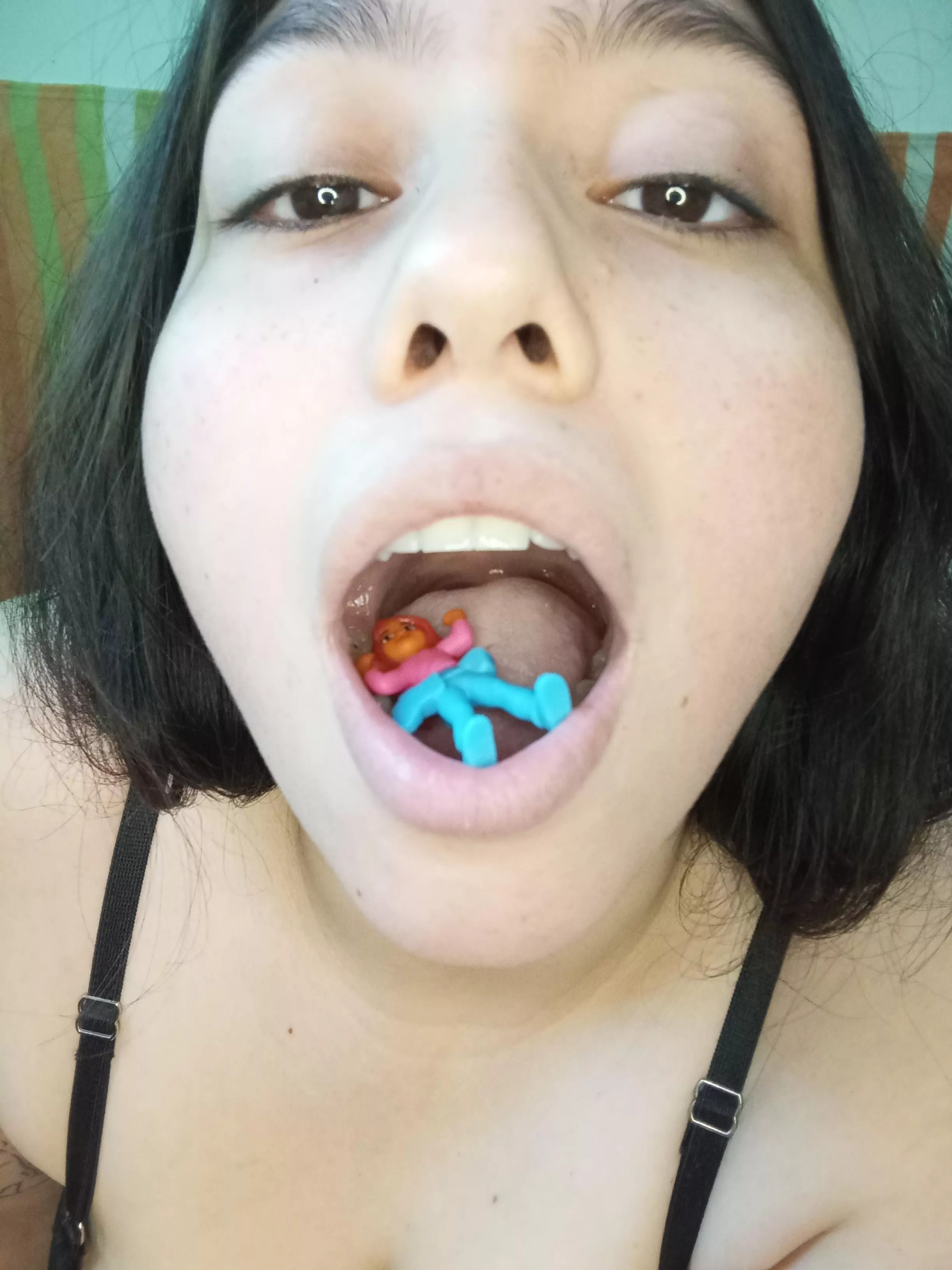 Ups im about to eat you