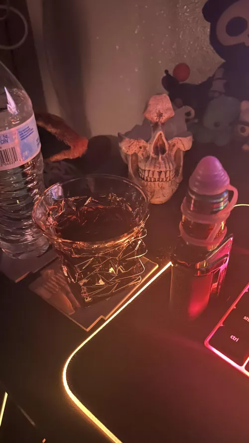 Vape, drink and gaming kinda night