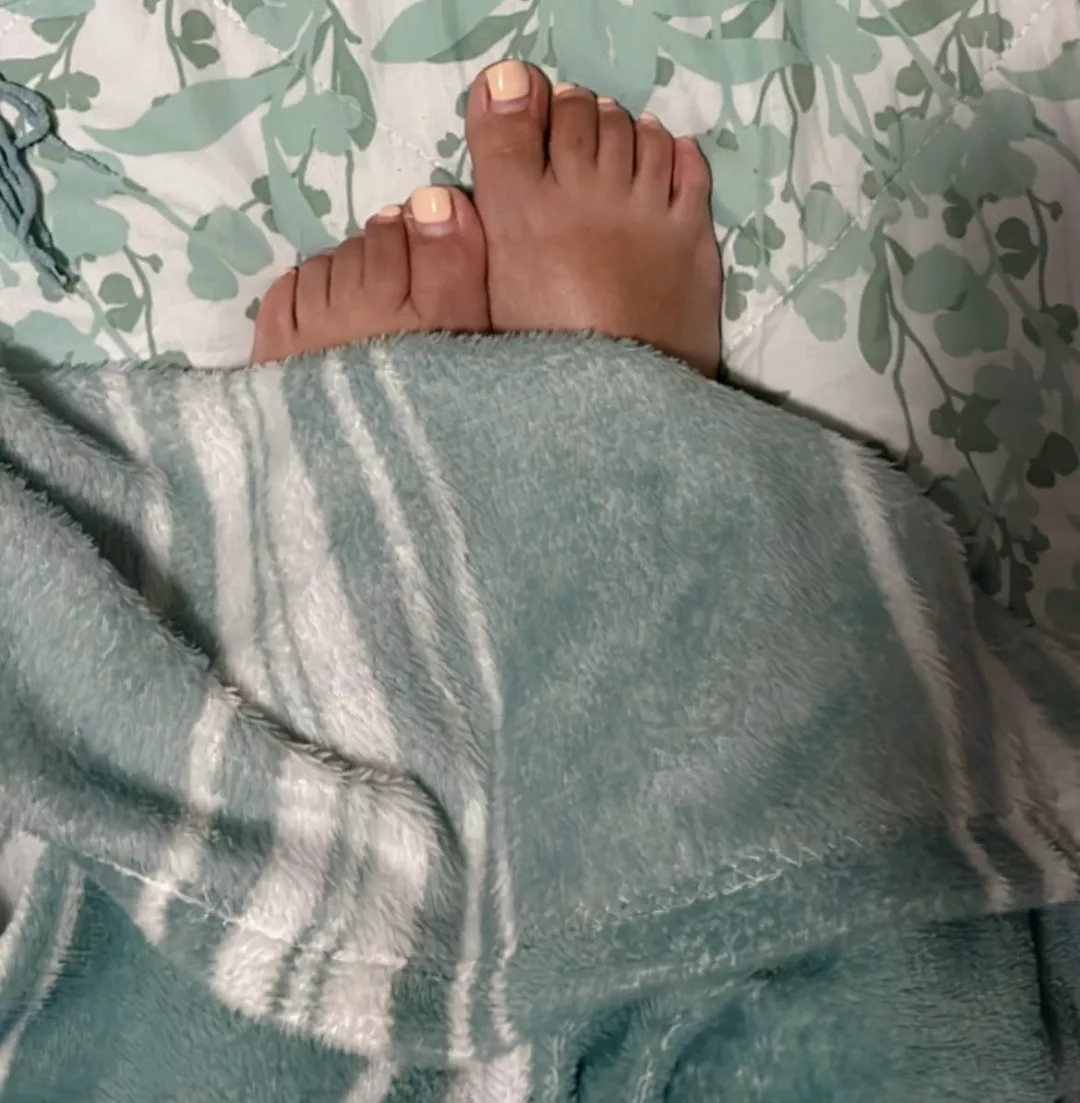 Wanna cuddle under the blankets or just looking at my tiny feet is enough 