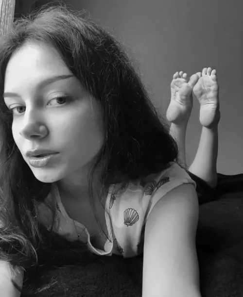 Want to see more of my wrinkled soles?