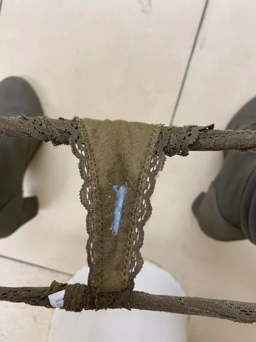 was walking around a mall and stopped to pee