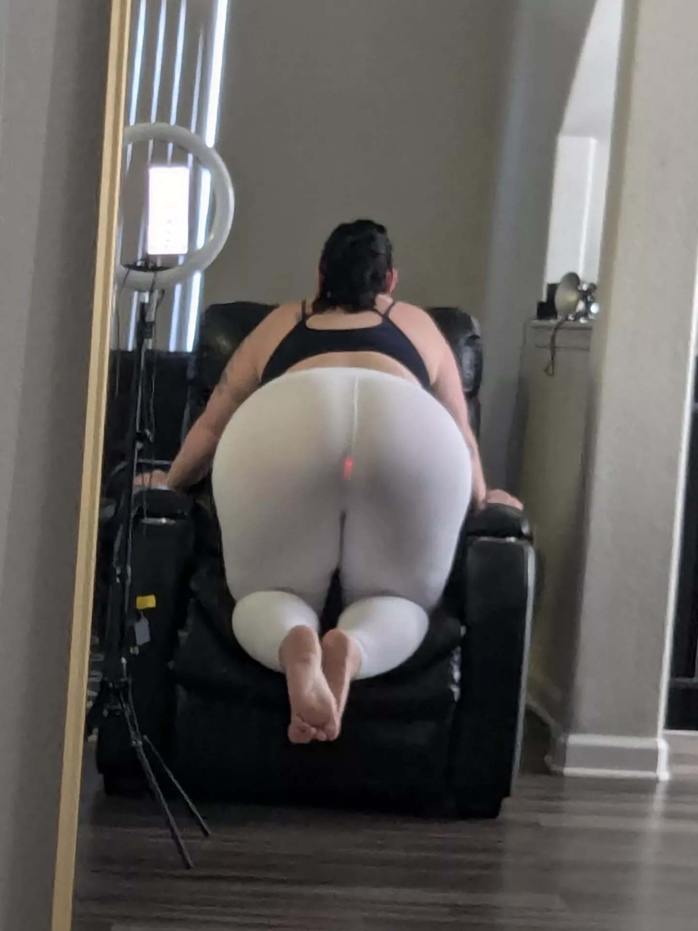 🚦 White is very see through 🚦😉