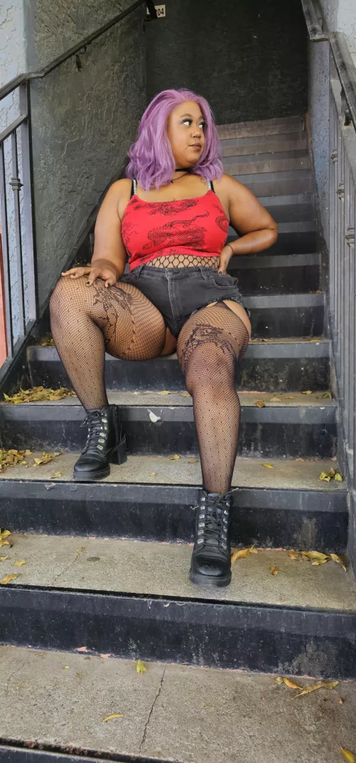 Why settle for a snack when you can feast on a bad bitch?