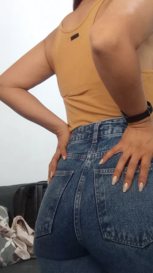 you want to take my tight jeans down