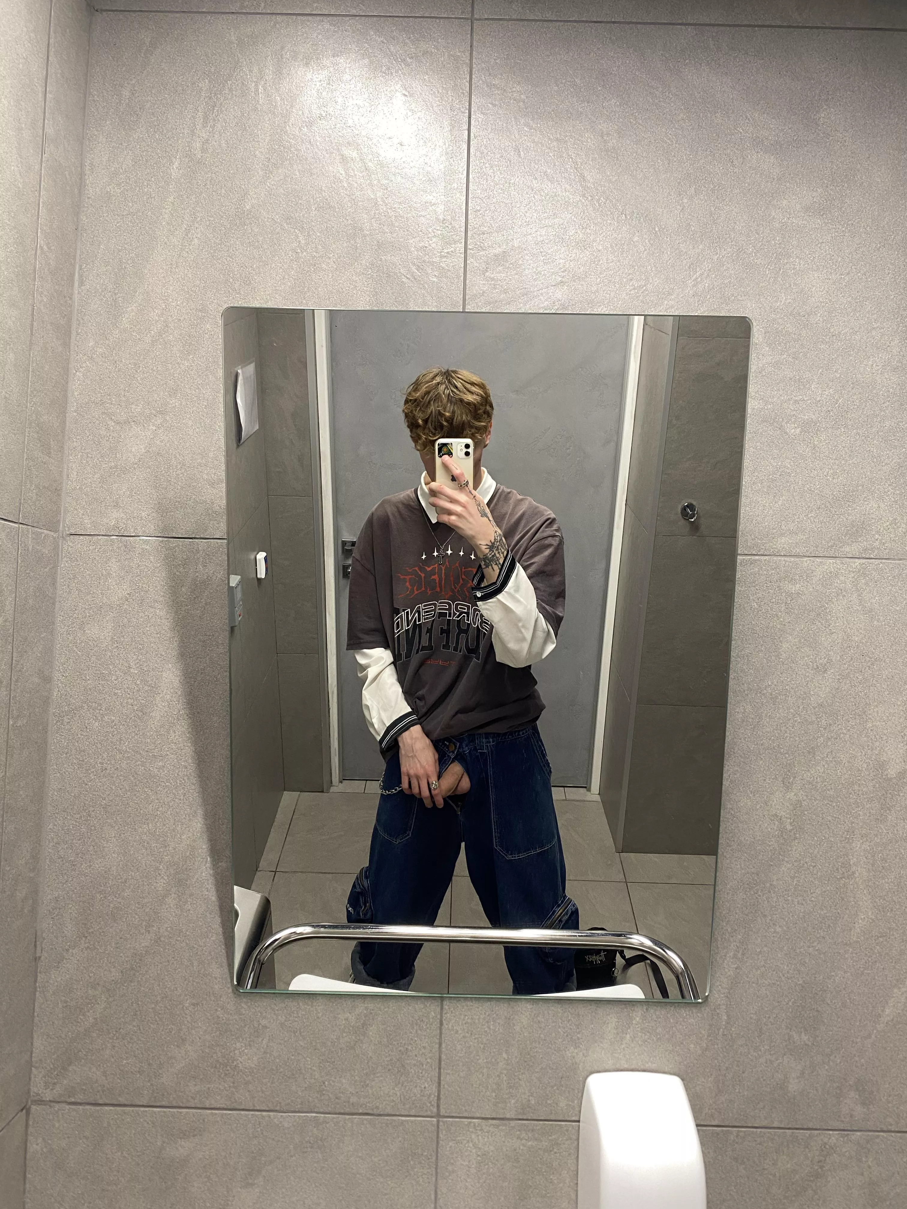 [18] Do you like public fun? 😈