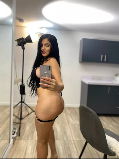 1970's girl… would you pull out?