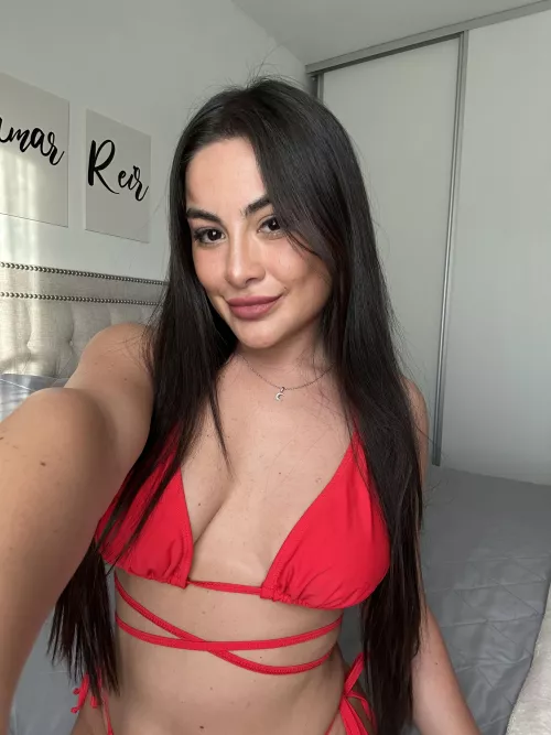 23F Happy Friday everyone - open for weekend plans