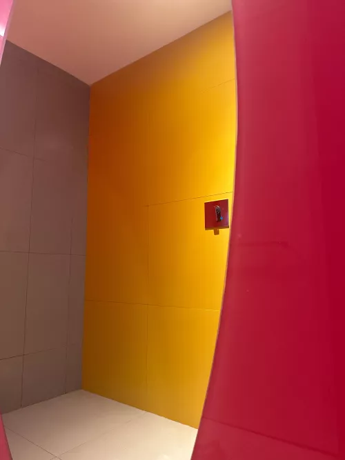 24 M single here at temptations looking for couples who want to add a 3rd or women wanting a younger man