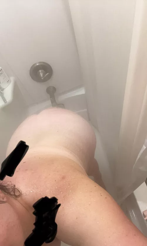 31-Looking to get under someone to get over someone 