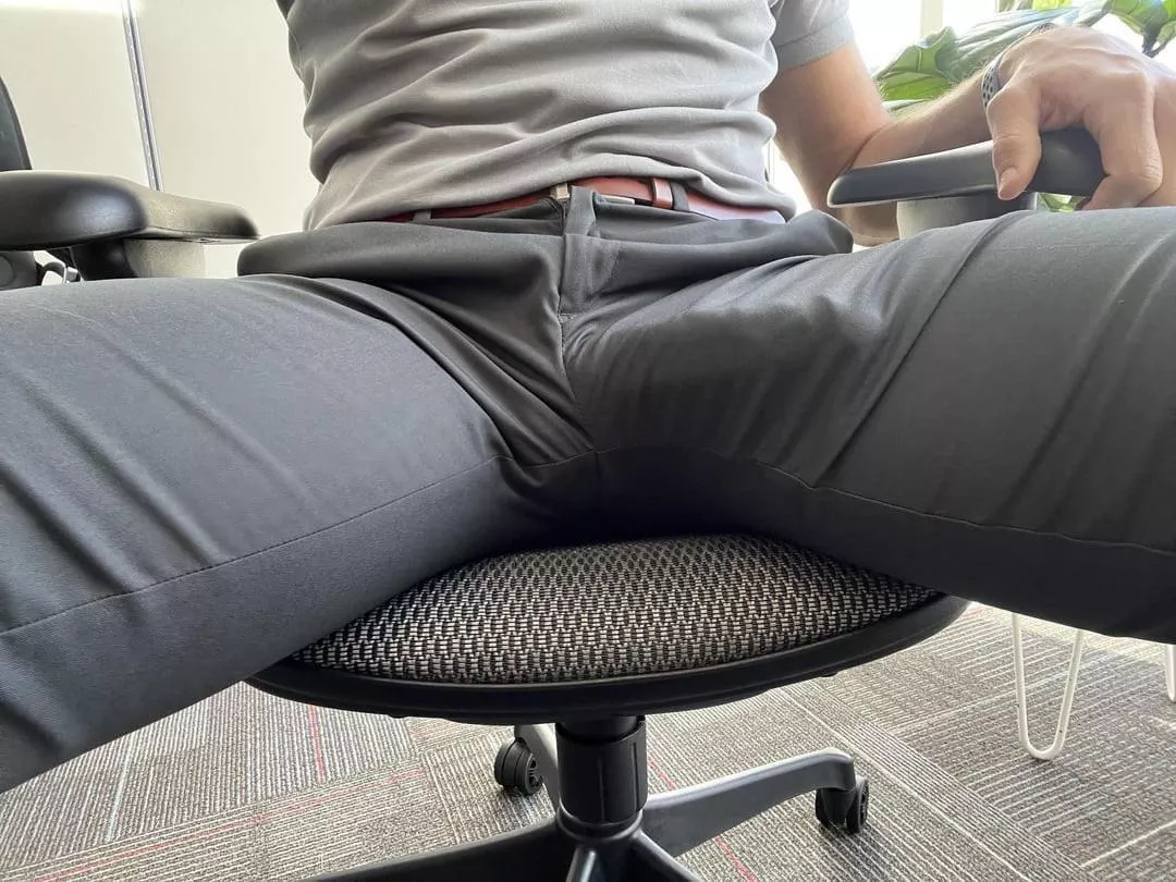 34 M4F SE MI who needs a bull? Come in for an interview today. 