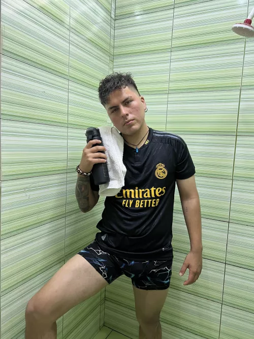 After the final whistle, my underwear is always full of sweat, come and smell