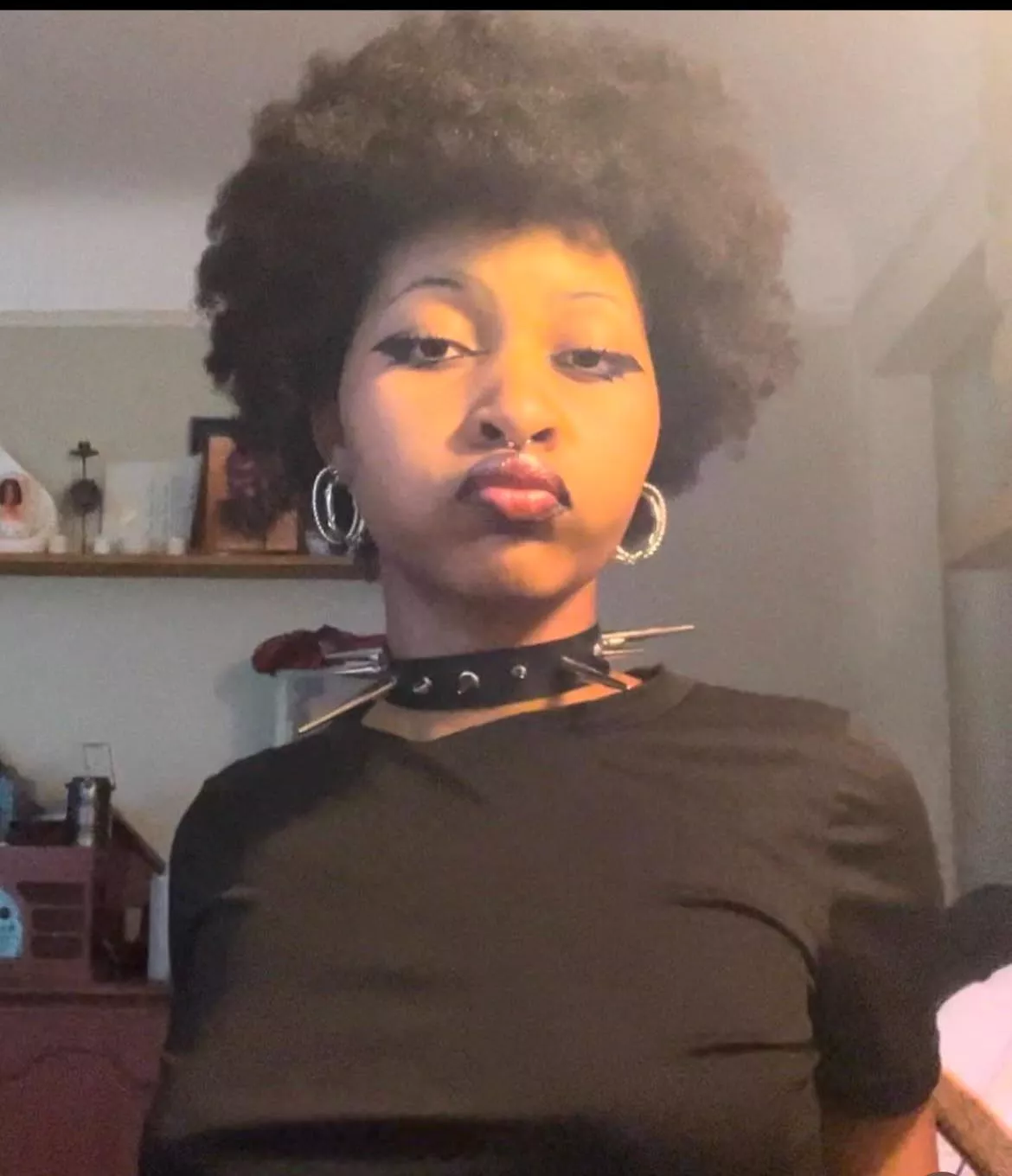 Don’t I make u feel exited? If u want to play around Yk what to do 😉