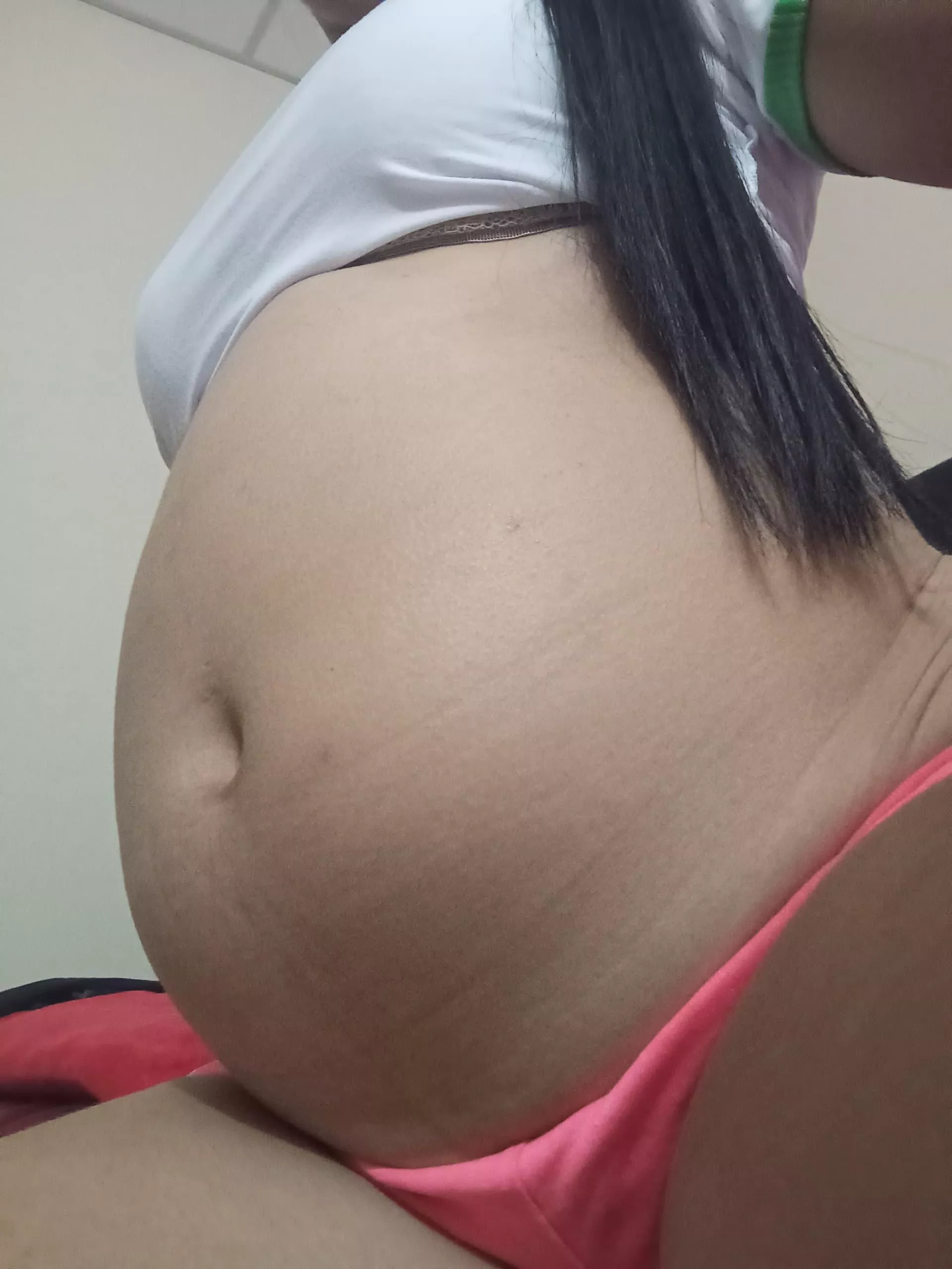 Hi daddy, this is how my pregnancy is going 