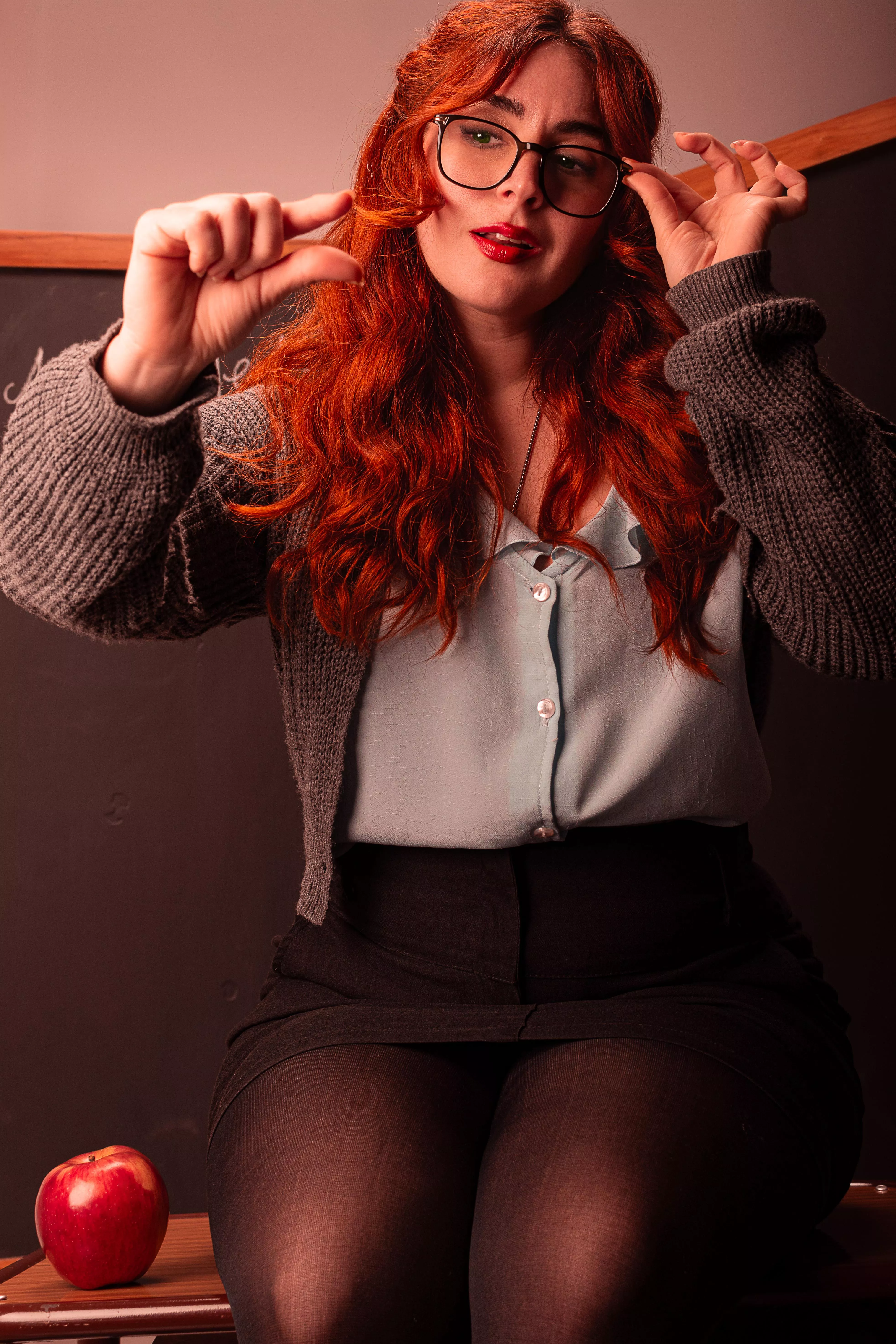 I bet you have to use a magnifying glass just to find your dick. How do you even manage to pee standing up?