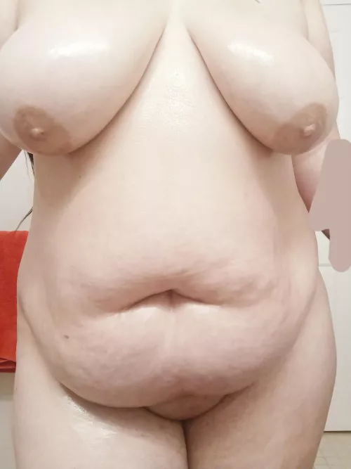 I love being fat so much 🩷🐷