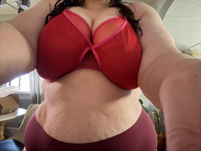 I’m a chubby slut and my husband loves it