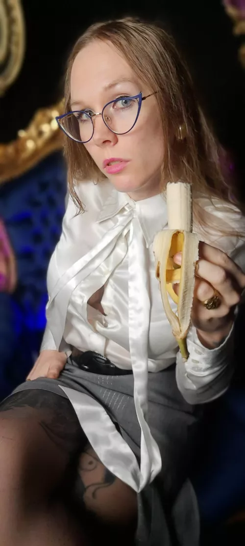 In my school you will learn to eat healthy. So come & join my class, so I can be your teacher!