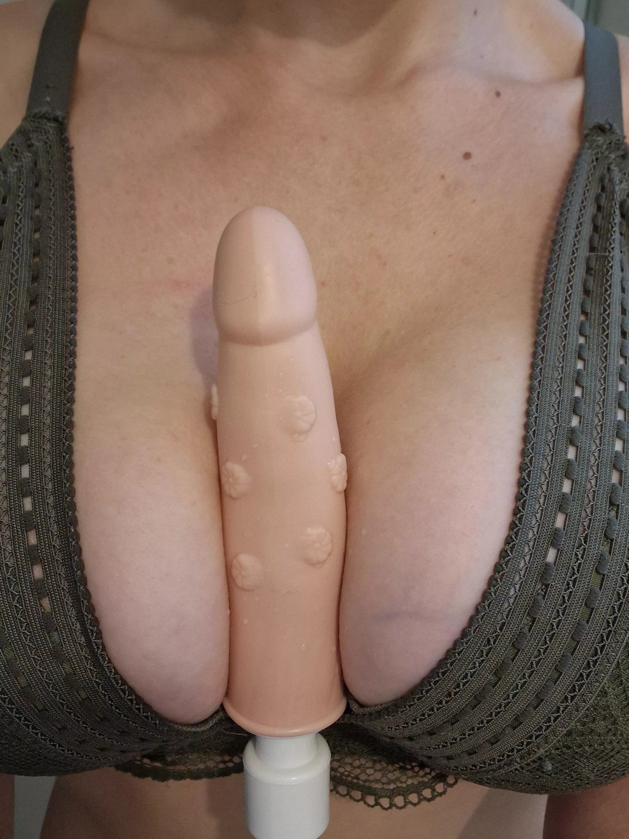 Je cherche un volontaire pour remplacer mon jouet 😋