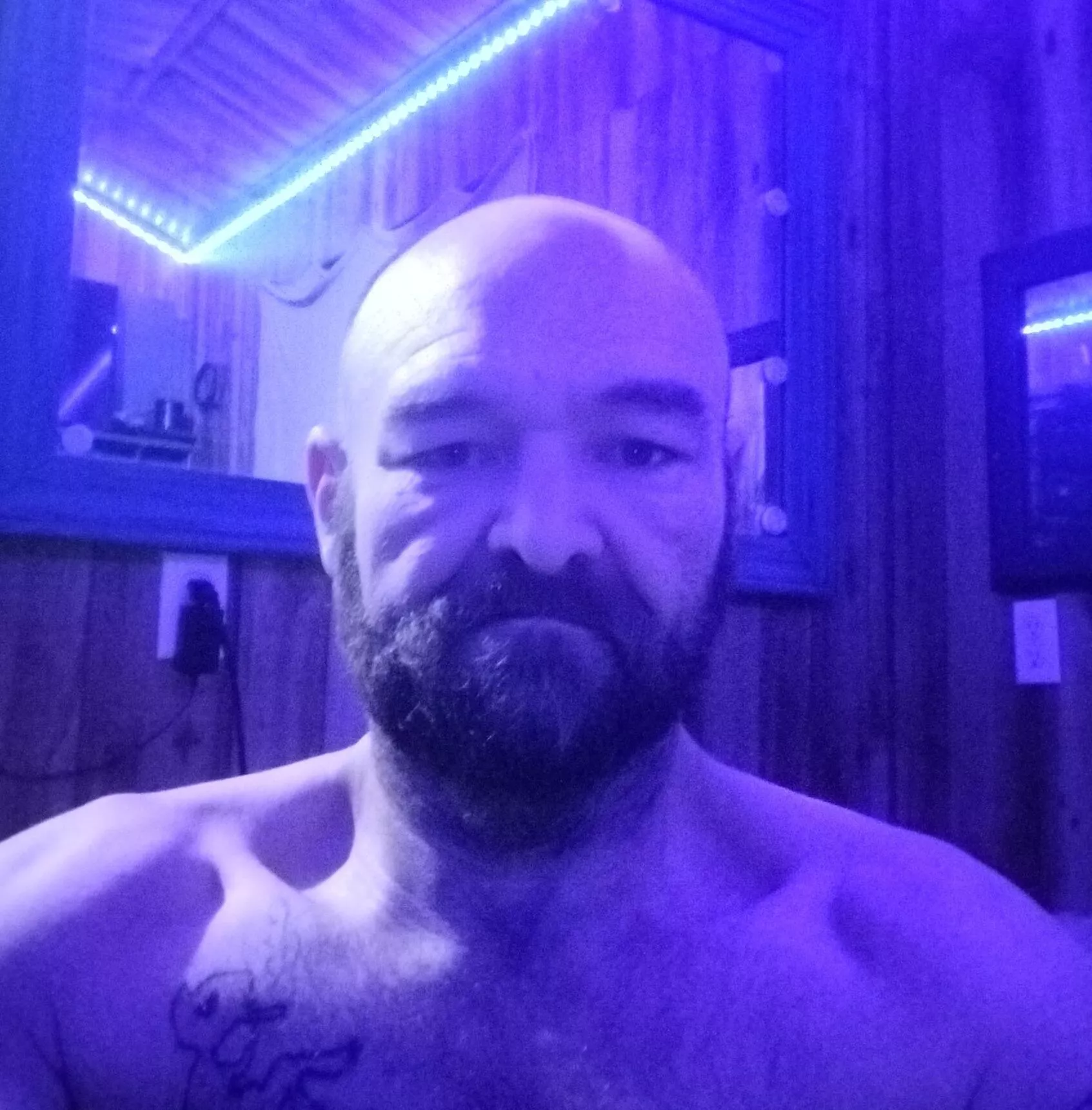 Just a regular ol freek iso kinky girls on Northside of Houston/ Lake Conroe area