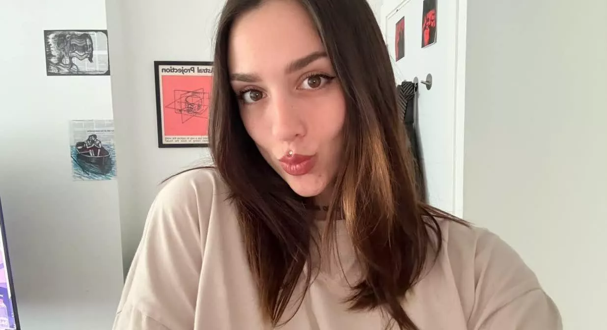 Just your friendly 20yo mom of 2
