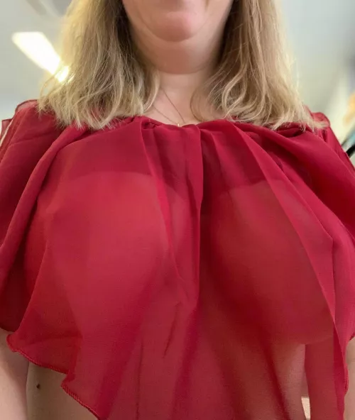 Like my office outfit? 