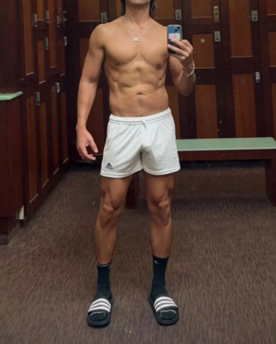 Manic Monday. Don't be shy, say hi. 