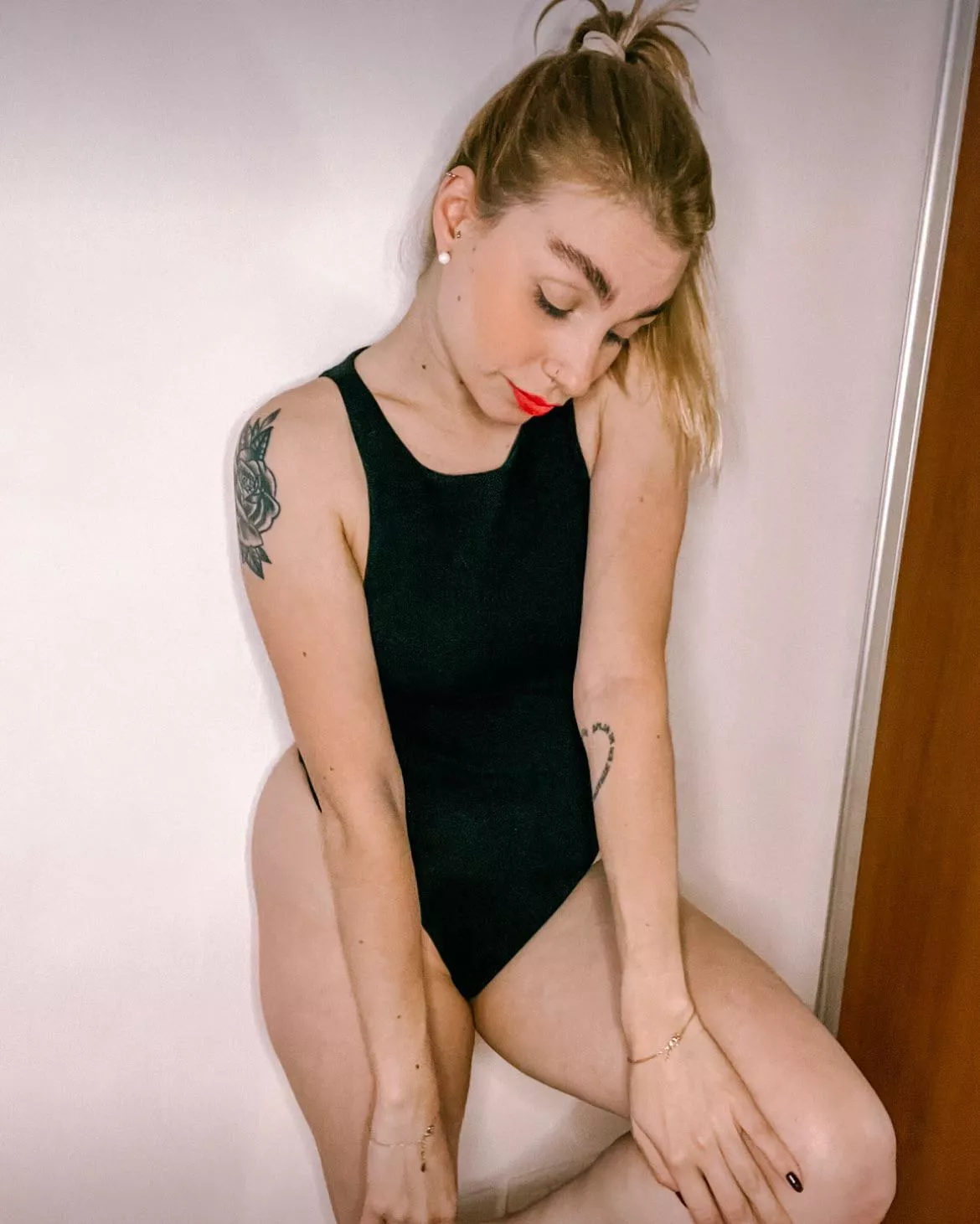 My new black bodysuit, do you think it's cute?