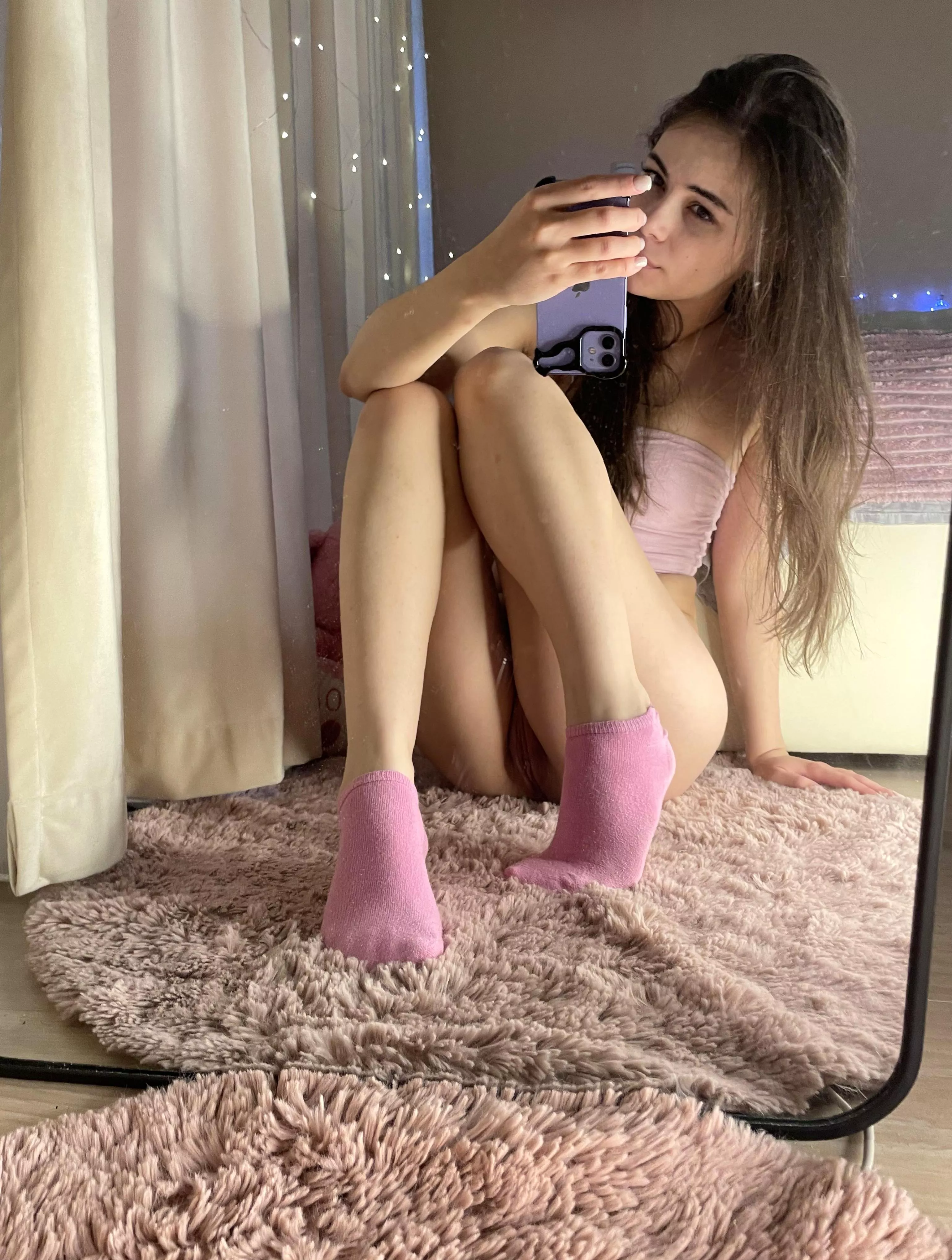pink mood just don't look between my legs