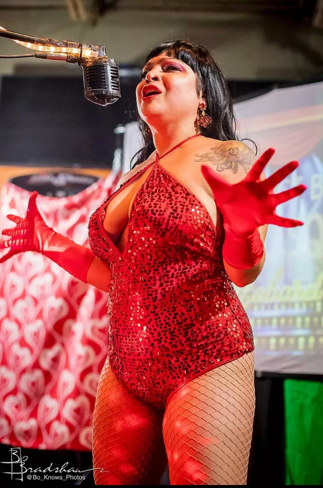 Singing on a Saturday with Risa Risque 