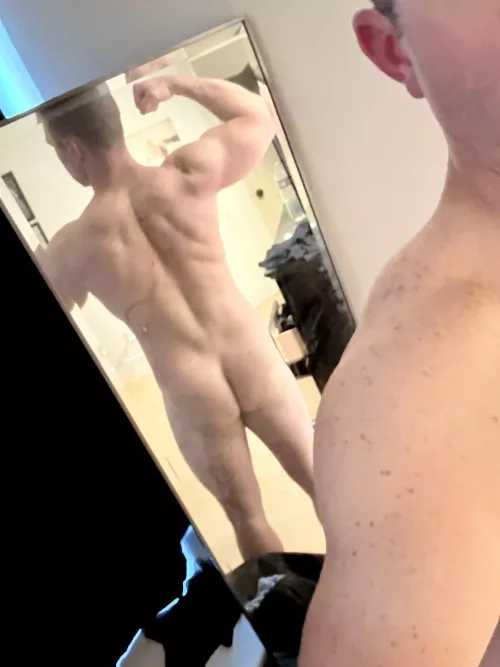 Today was upper body. Leg/ass is needed tomorrow 