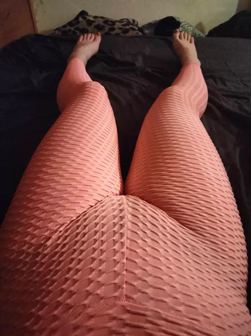 Tucked in my new leggings