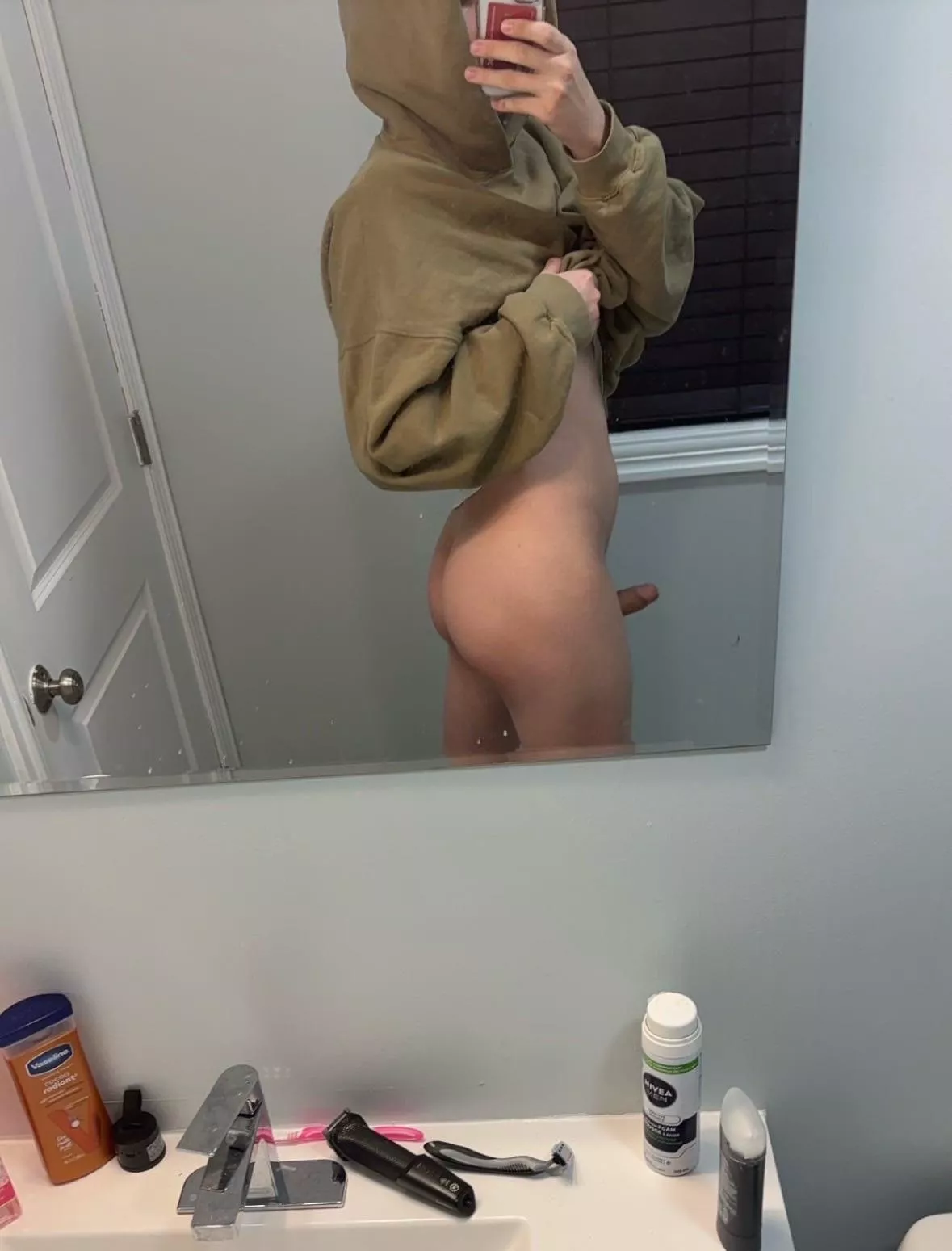 18 who needs a twink?