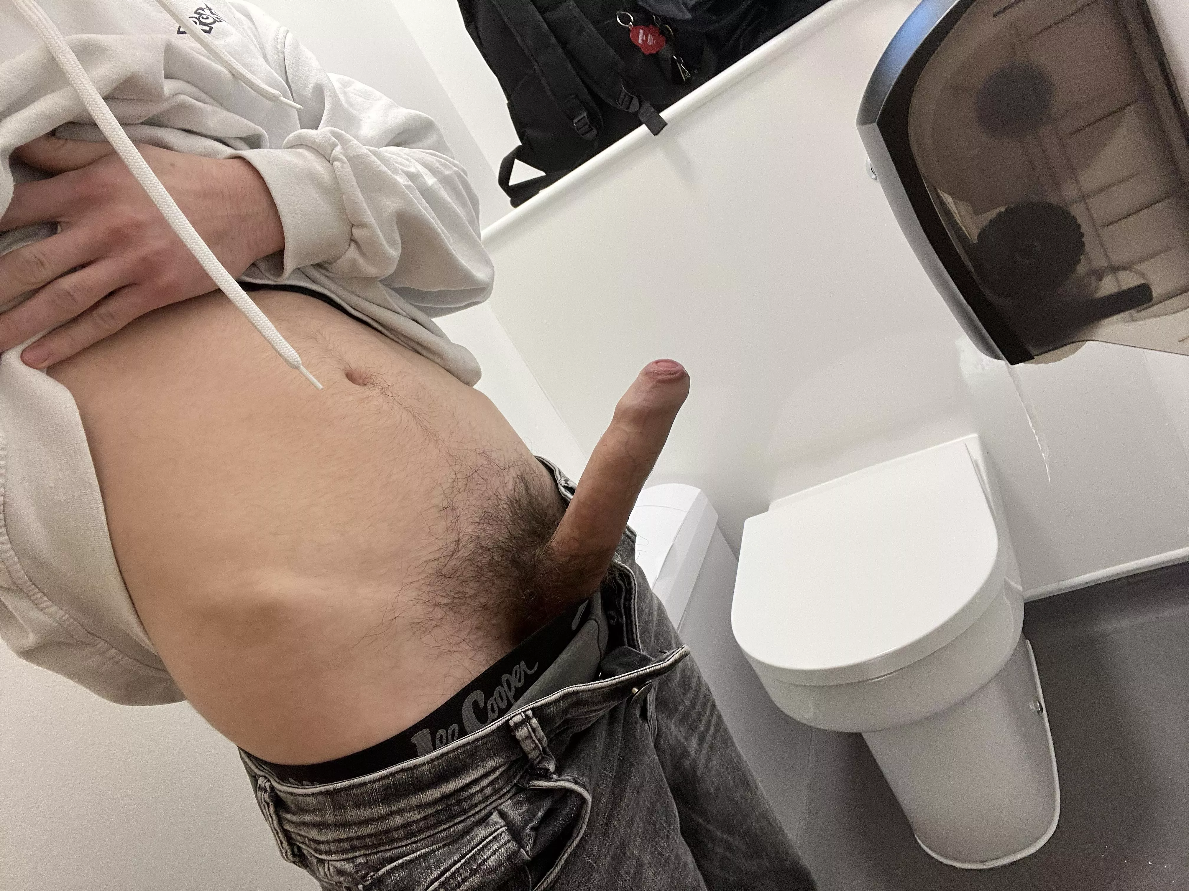 21m i love teasing older men with my cock :3