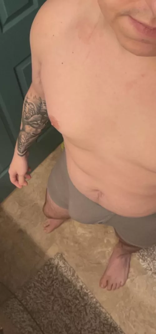 29m tonight at Trop for Cubs and Cougars! 🕺 looking for female or couples. 