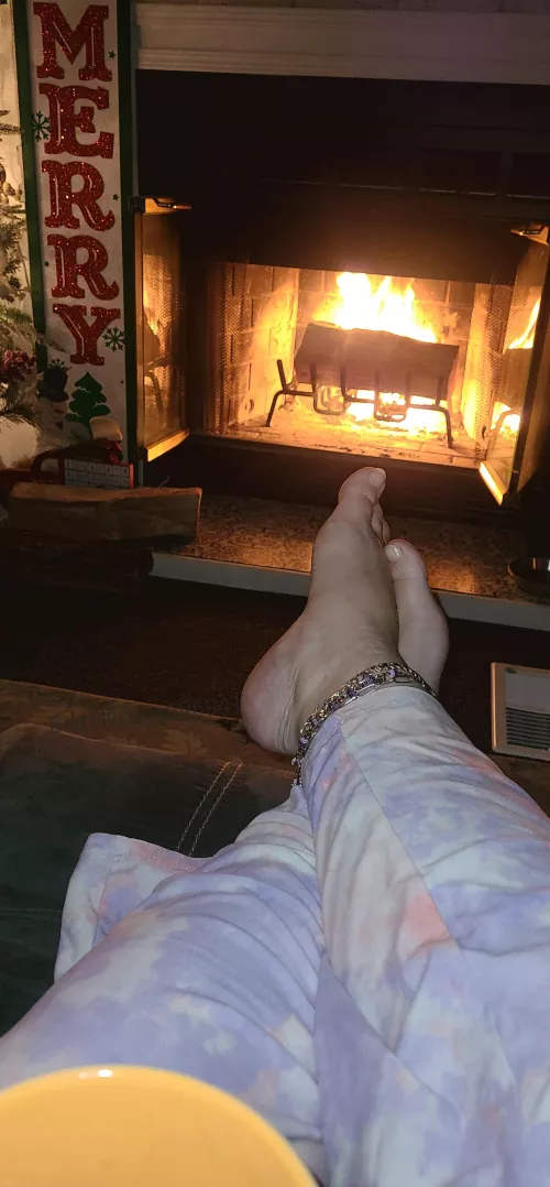 Come sit with me 😘