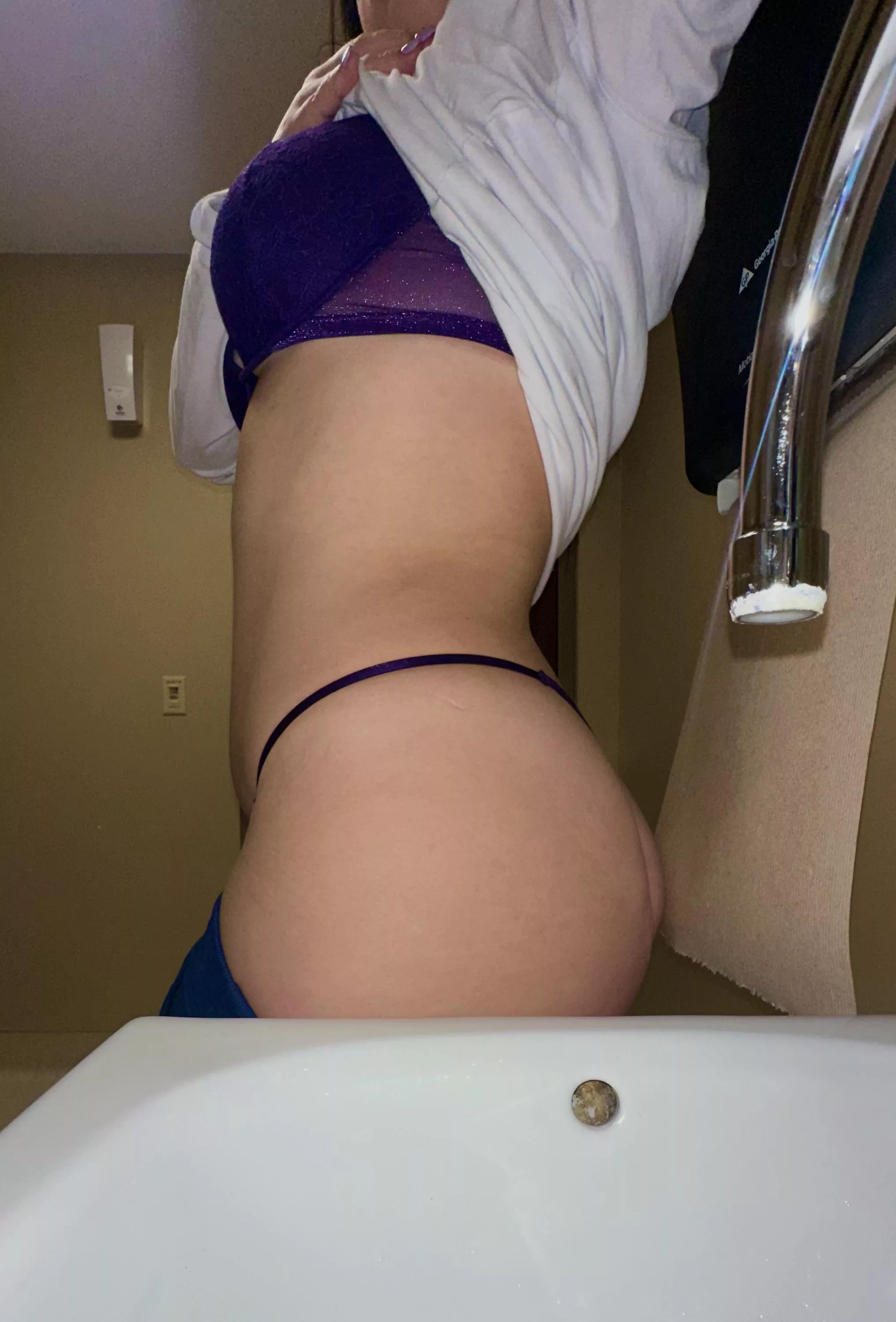 Here to leave a few scratches on you 😈