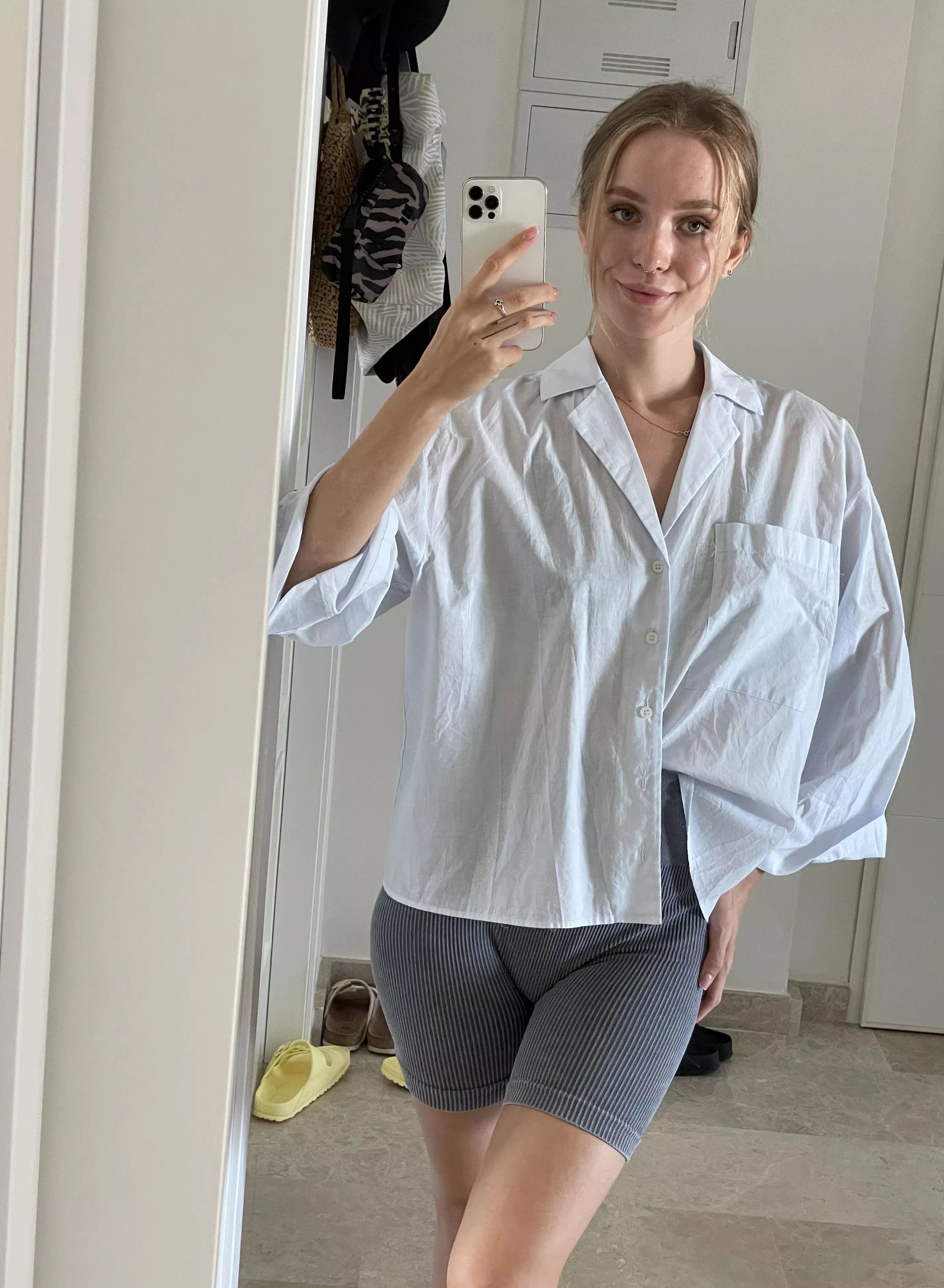 I am ready to be your personal fuck toy