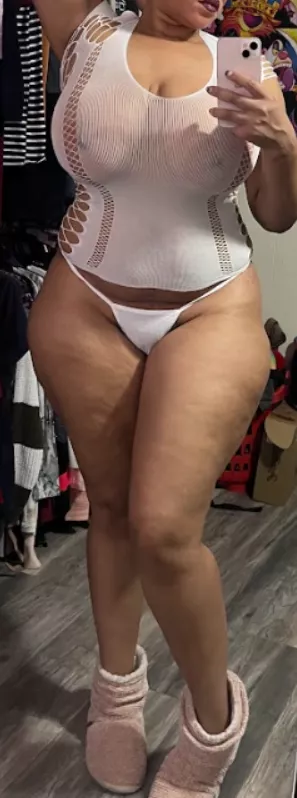 Im over 30 and love to show them off