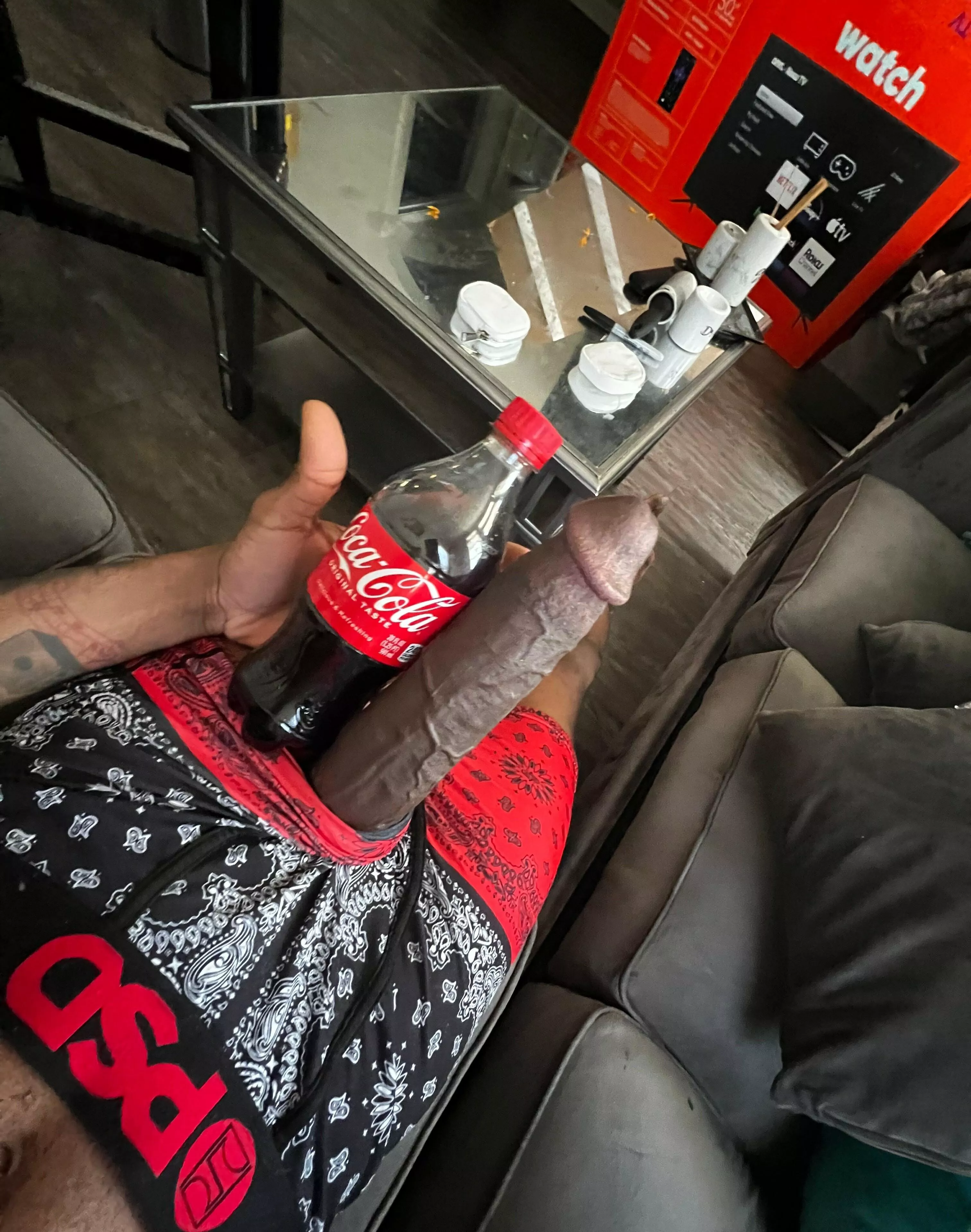 Incase you forget what a REAL MANs dick look like