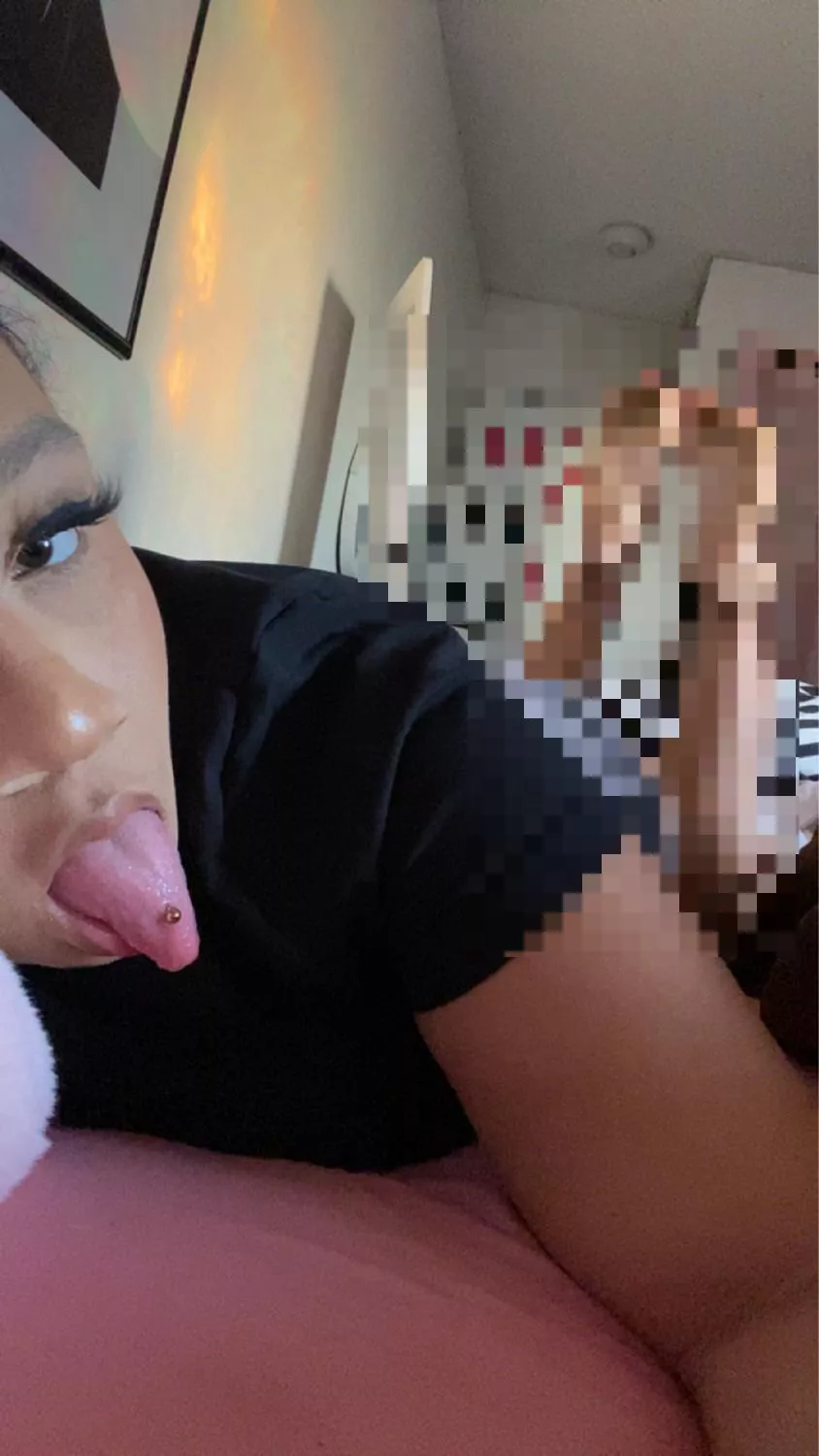 it’s pathetic how you haven’t sent to me yet 