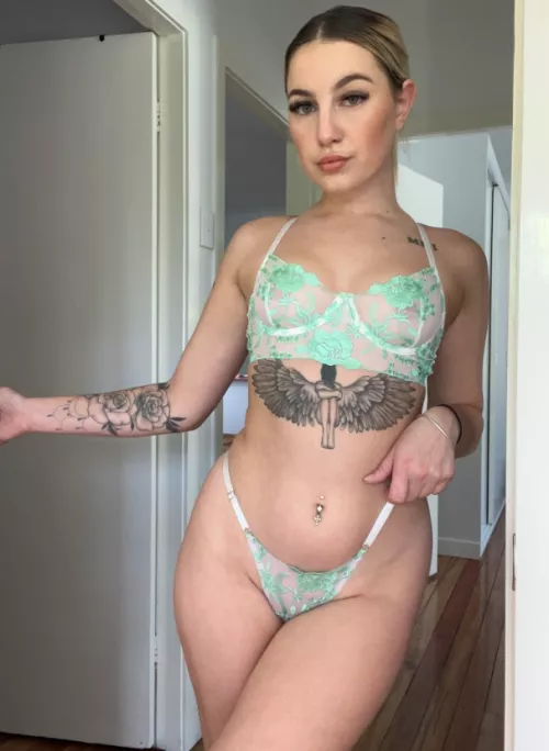 Looking for someone to match my freak