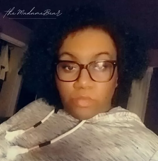 Madame didn't forget. It's time for you to kneel with your paycheck, pup. 