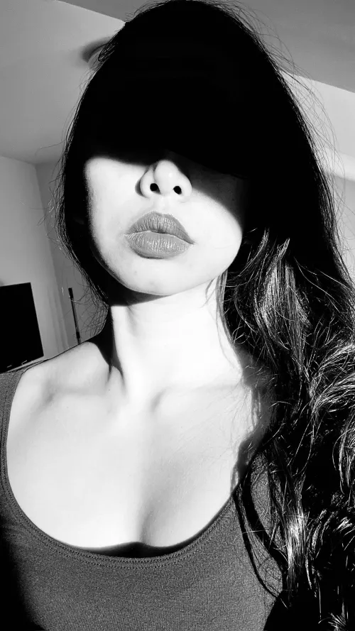 These lips are made to kiss