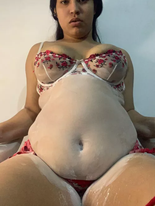 They play with my belly