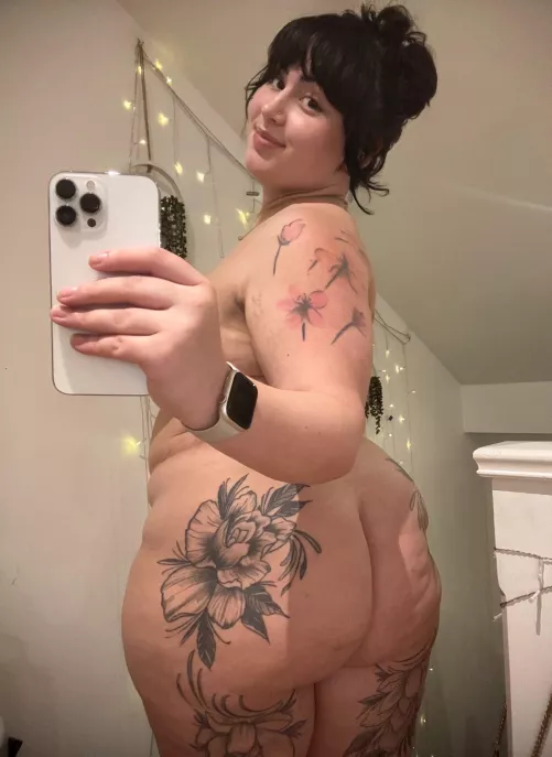 think you’d love the scent of my chubby ass?