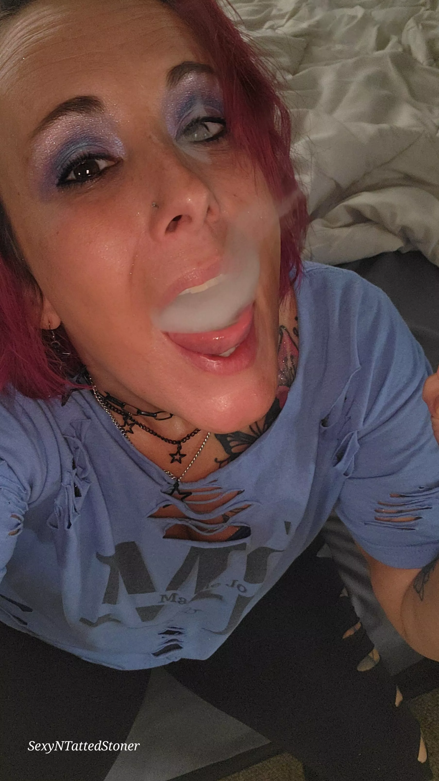Time for a before bed smoke for this Milf. Let's toke together