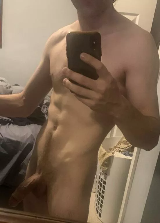 21 [M] wwyd with me?