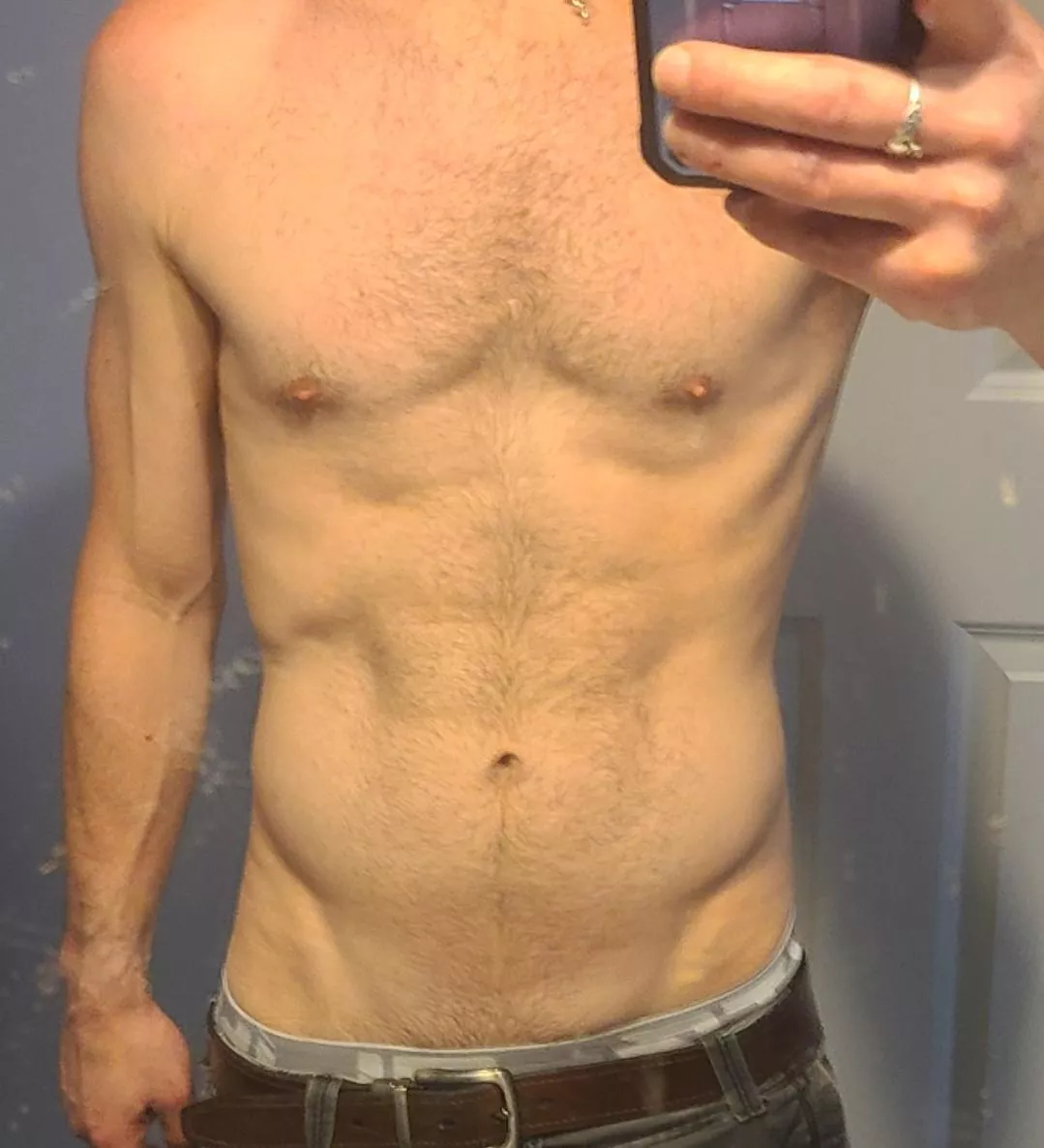 41m bicurious and fit looking for couple in GR